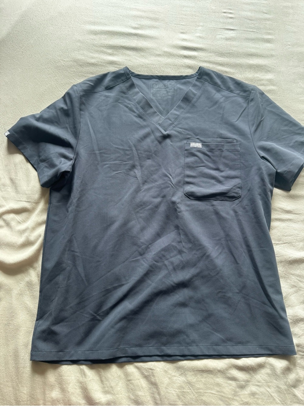 Figs Men's V-Neck Pocket Tee in Slate Blue